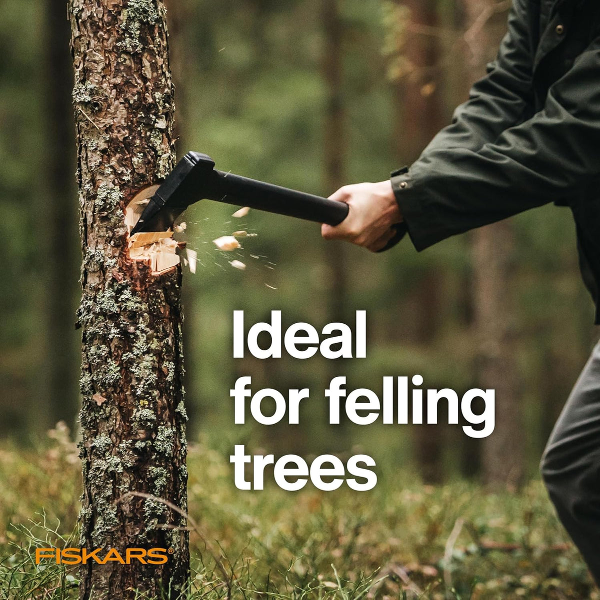 Fiskars X15 Splitting Axe, Tree Branch Cutter and Wood Splitter (23.5-Inch Axe) with