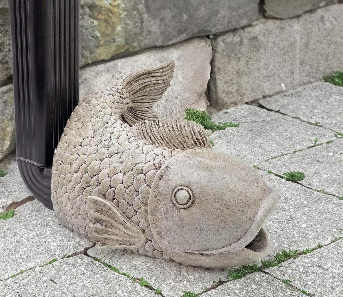 Fish Statues Gutter Downspout Extension Statues Garden Decoration,Resin Statue Outdoor Decor,Animal