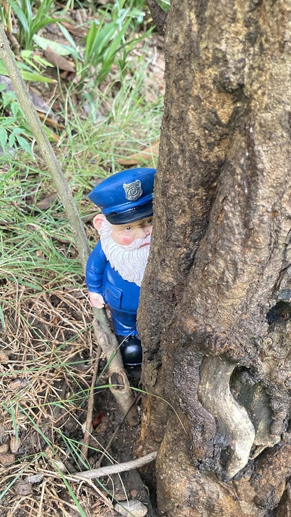molchagar Police Garden Gnome Statue,United States Police Officer Gnome Figurine Gift for Home