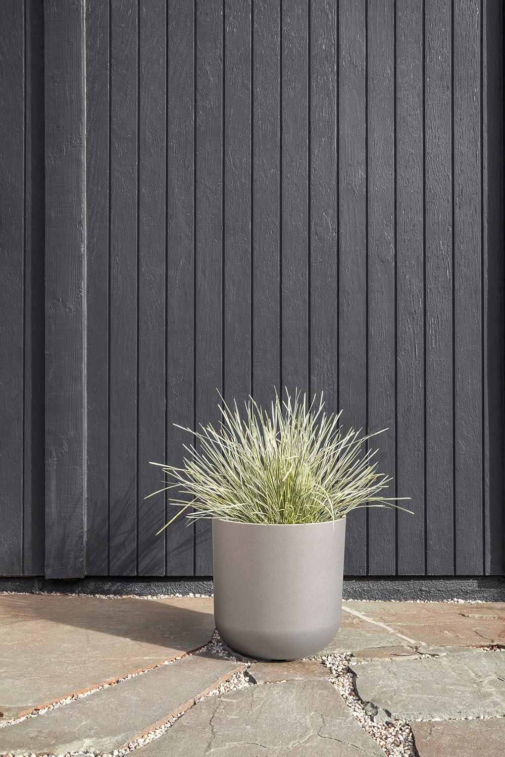 Veradek Round Lima Plastic Planter Pots for Indoor/Outdoor Garden Use, Gray, Suitable for Small to