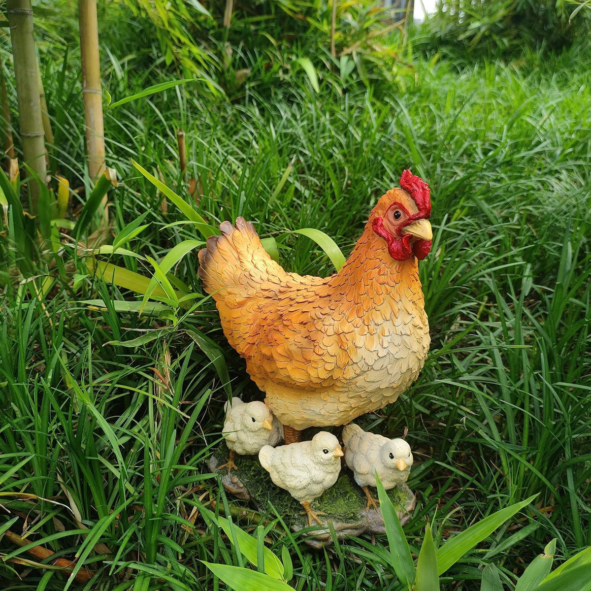 Garden Mother Hen and Baby Chick Statue Sculpture Standing Resin Farm Animal Decoration Chicken